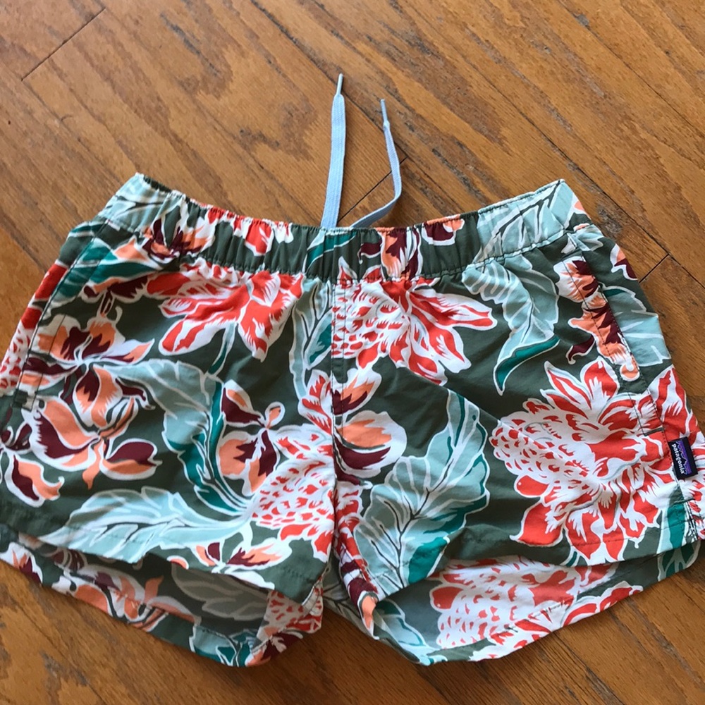 Patagonia baggie shorts